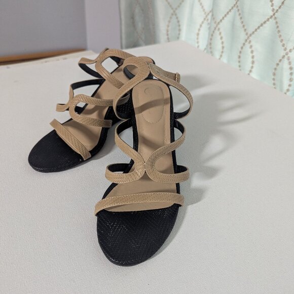 Shoes - Black and tan wedge shoe - 8